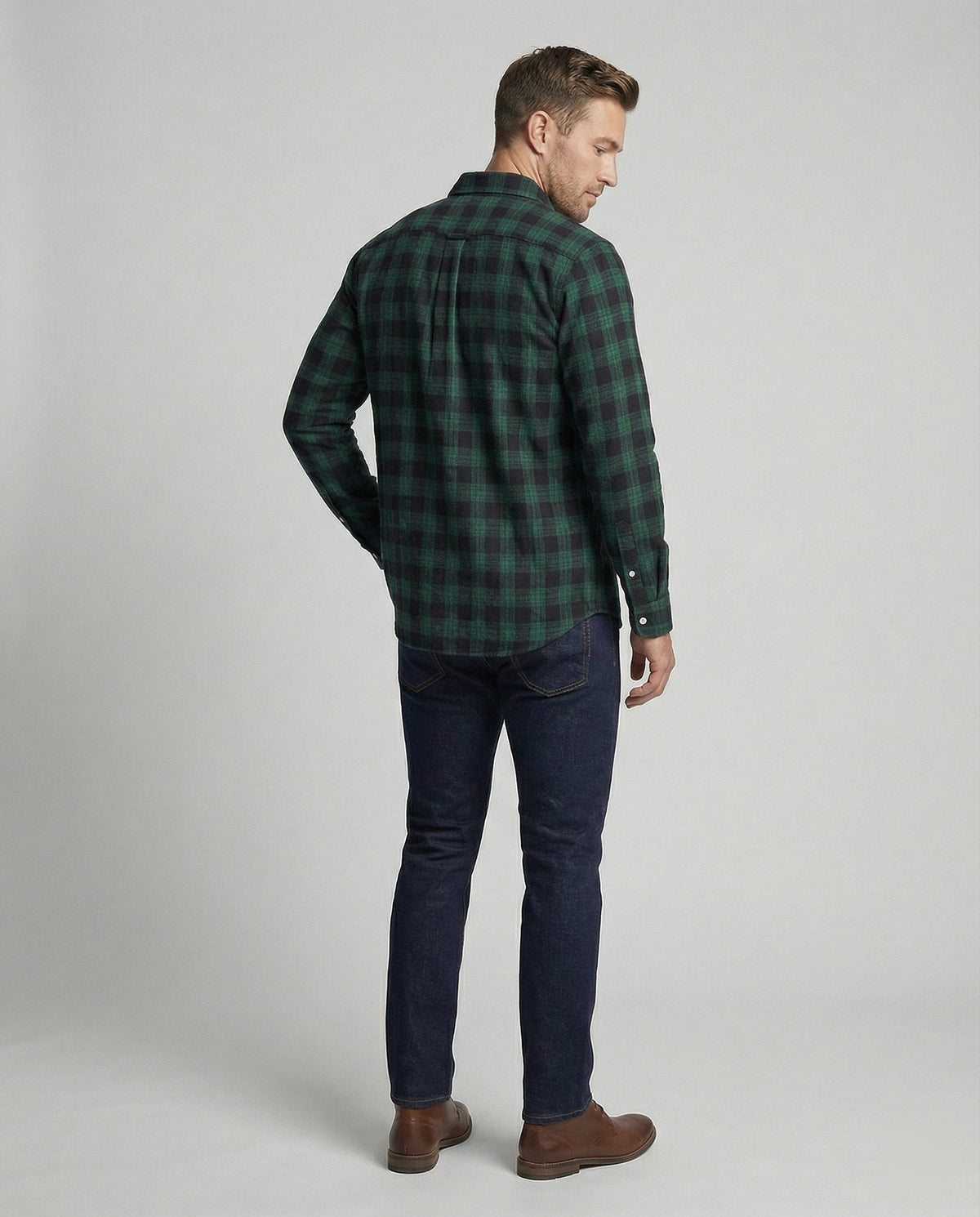 Men's Long-Sleeve Plaid Flannel Shirt with Chest Pockets