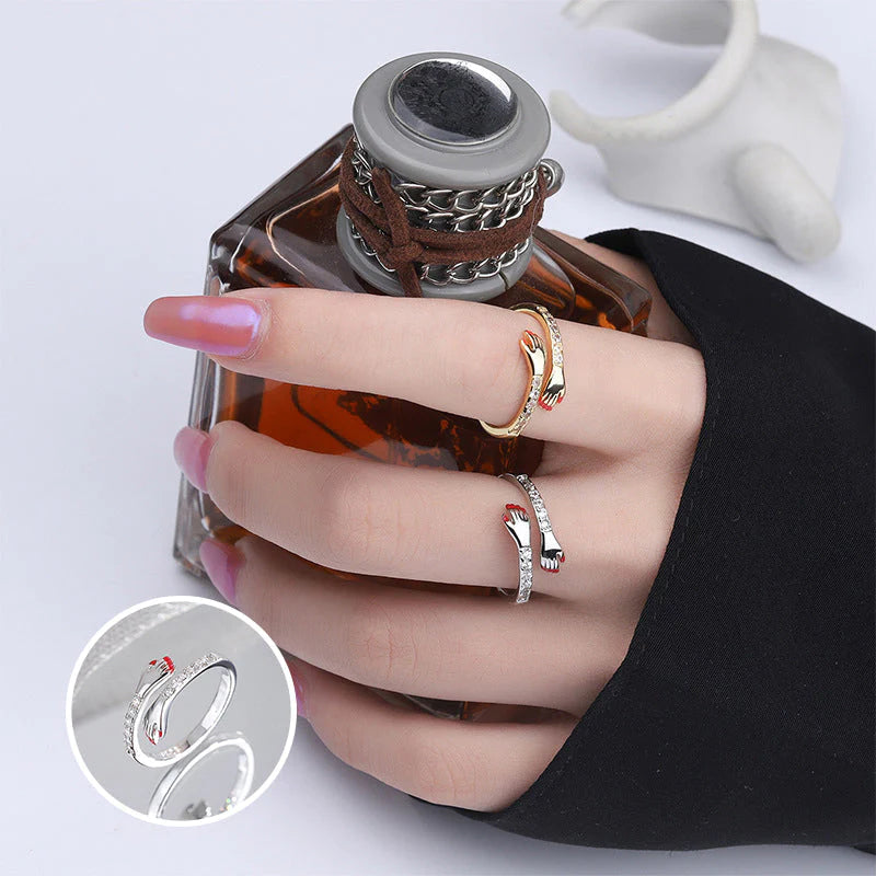 Wearclo | Best Gift - Hug Ring