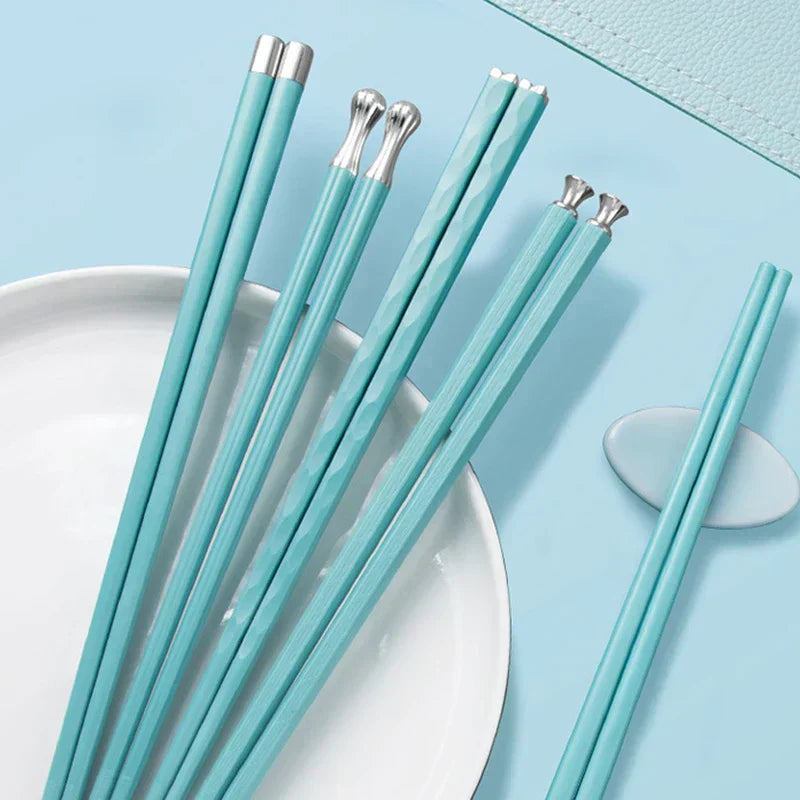Wearclo | DineLux – Luxurious Chopstick Set with Refined Designs (5 Pairs)