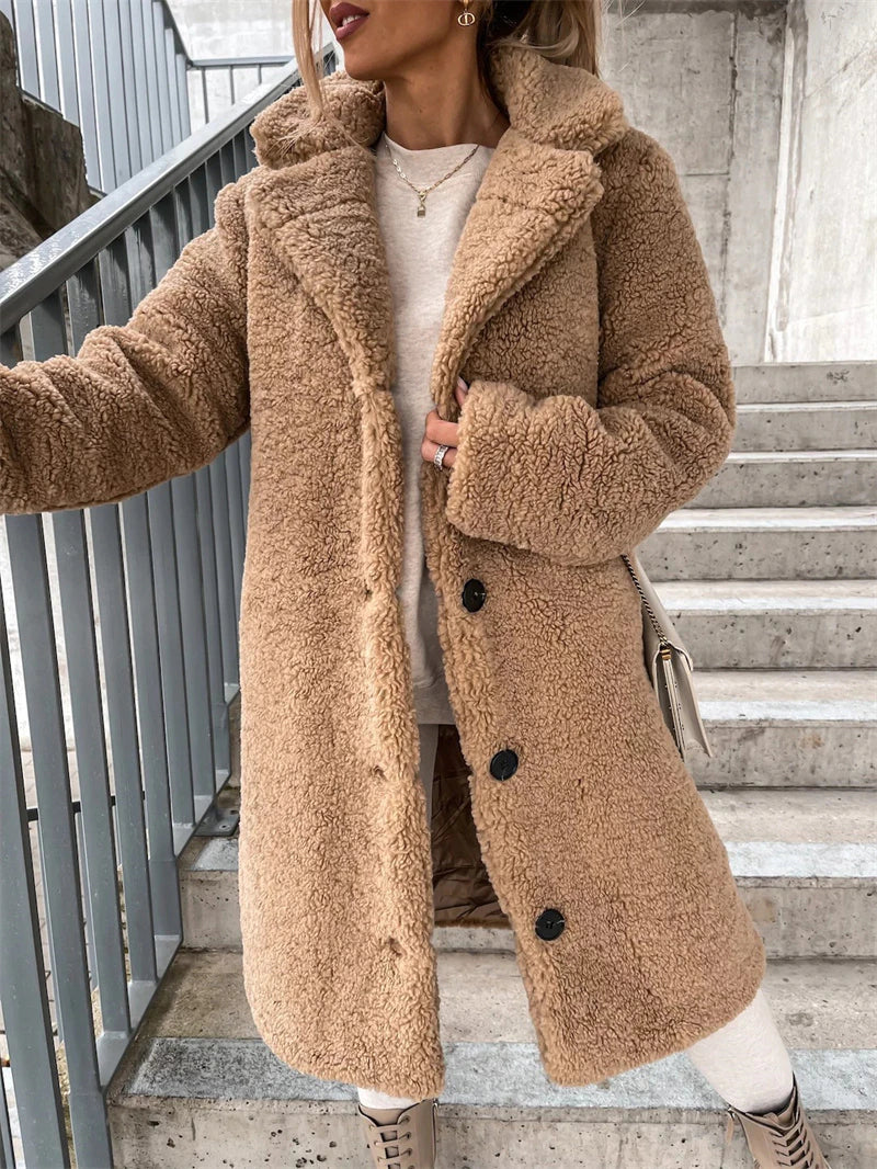 Wearclo – Long Women's Coat, Sheepskin Look