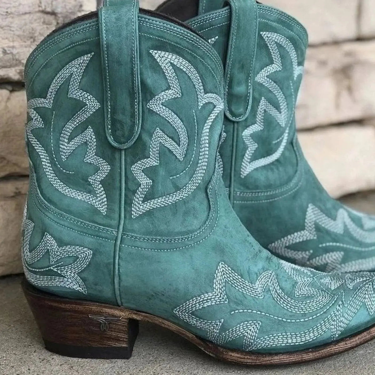 Women's Embroidered Western Cowboy Block Heel Ankle Boots