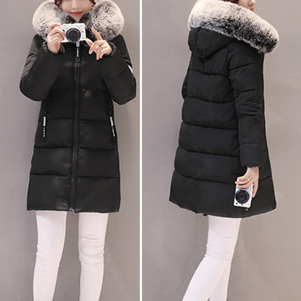Women's Windproof Hooded Winter Coat with Pockets
