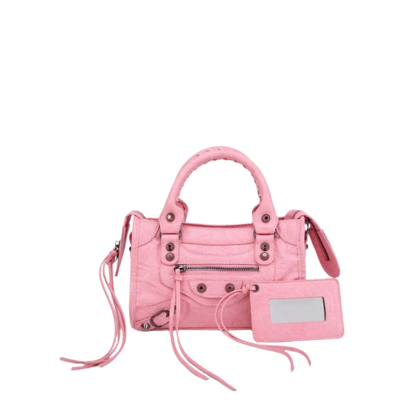 Aria – Elegant handbag with secure pockets and multiple compartments