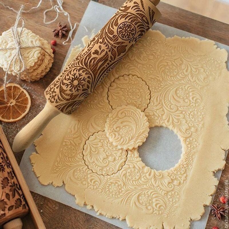 Embossed Wooden Rolling Pin for Christmas Cookies and Pastries