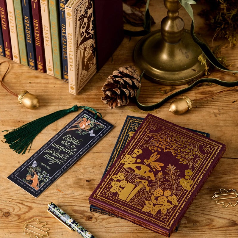 JollyJournals™ - Advent Calendar with Stationery 24 Surprises
