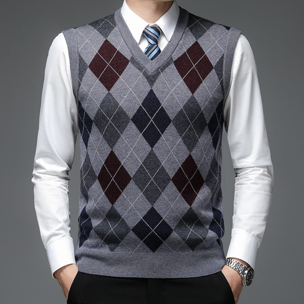 Men's Sweater Vest with Stylish Argyle Pattern - Felix