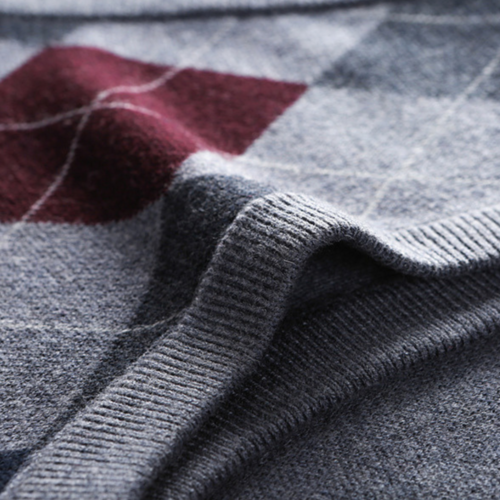 Men's Sweater Vest with Stylish Argyle Pattern - Felix