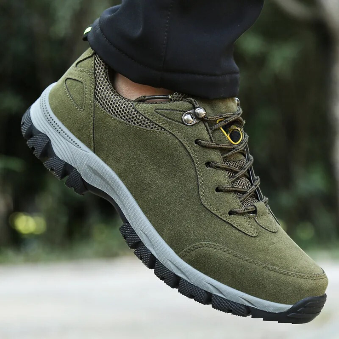 Men's Waterproof Hiking Shoes - Lightweight and Durable