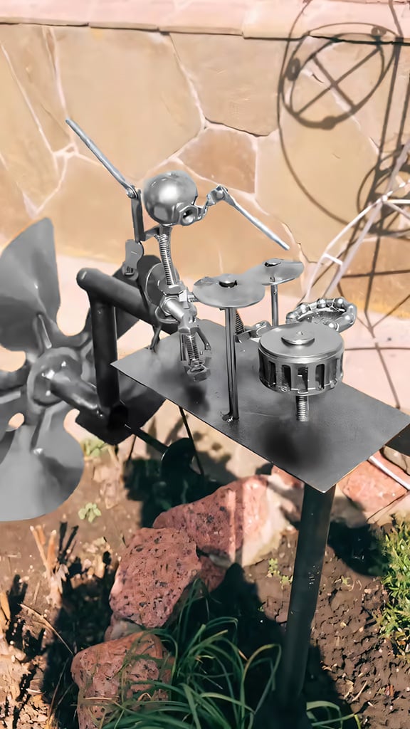 Metal Wind Wheel "Rock Band"