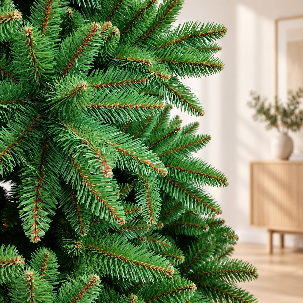 Nordic Classic Christmas Tree – Full Green Design