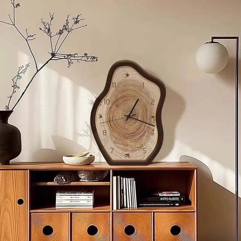 Rustic Annual Ring Clock with Natural Wood-Inspired Design