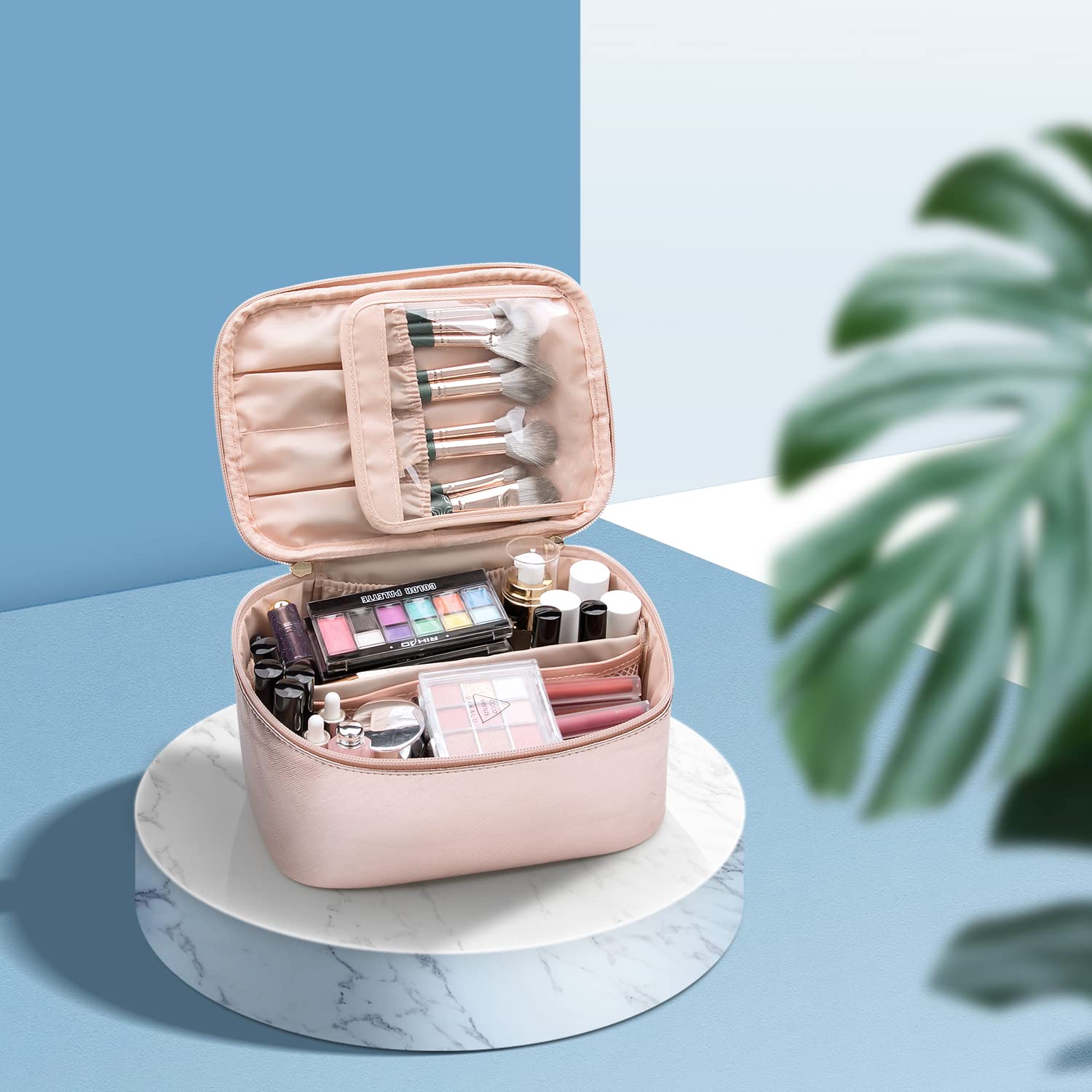 Travel-friendly Make-up Organizer with Dividers