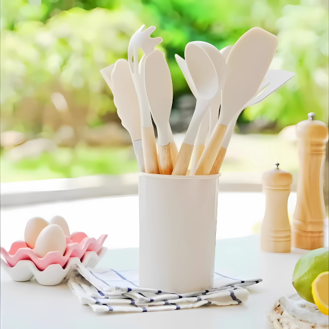 Wearclo | 12 Piece Kitchen Utensil Set with Bamboo Handles