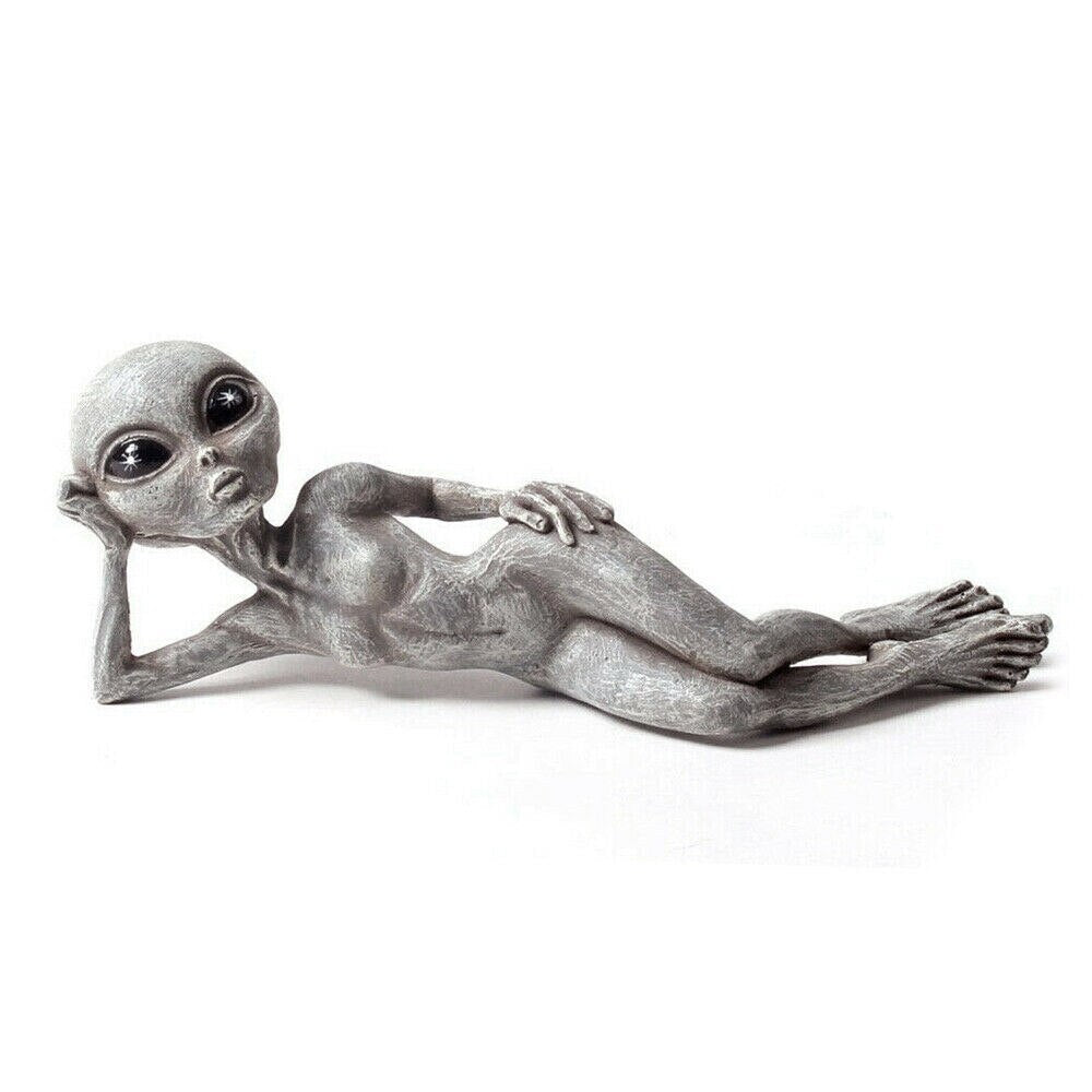 Wearclo | Alien Statue made of Resin for Garden & Outdoor Area