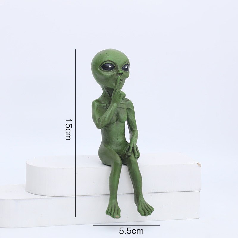 Wearclo | Alien Statue made of Resin for Garden & Outdoor Area