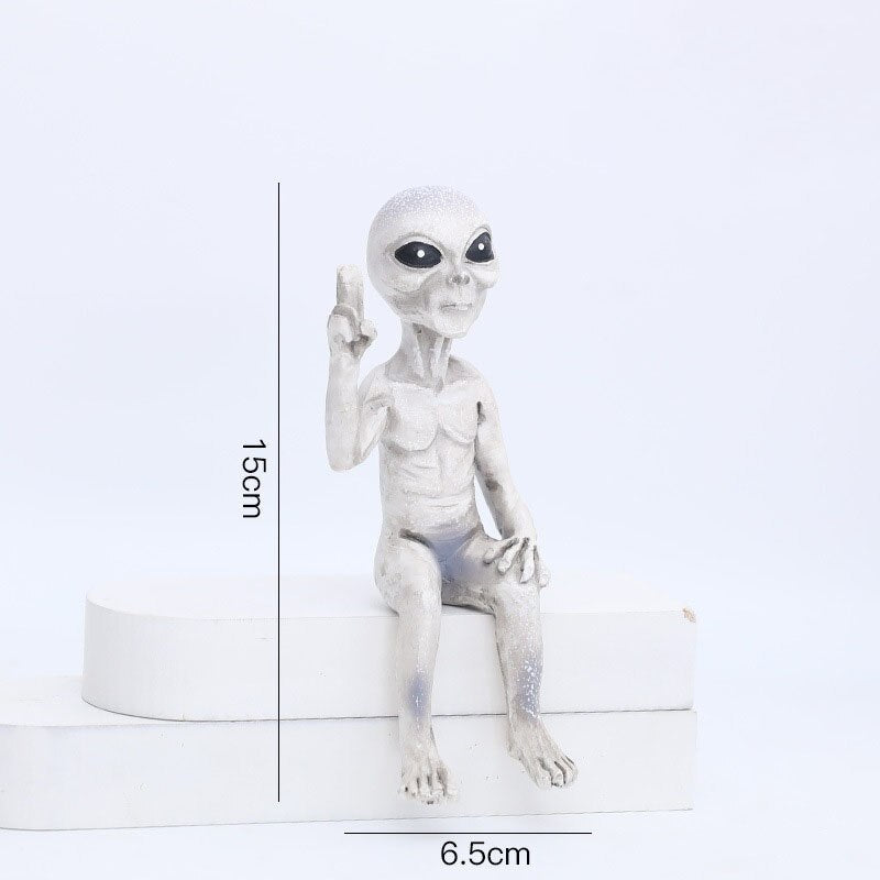 Wearclo | Alien Statue made of Resin for Garden & Outdoor Area