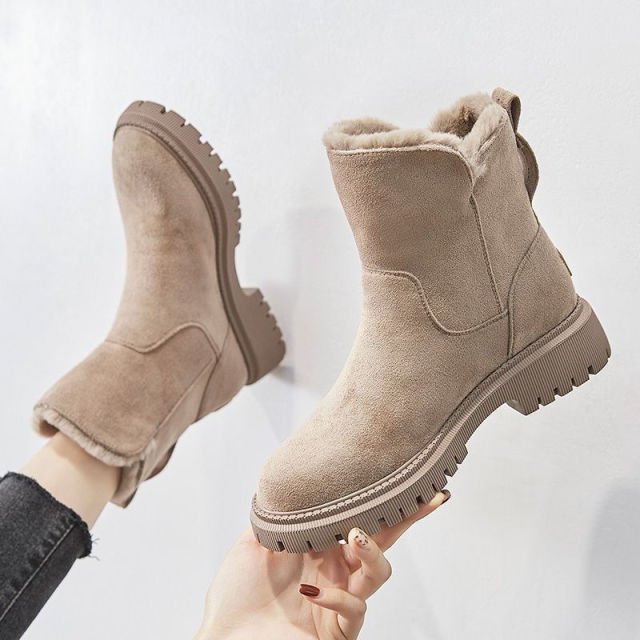Wearclo Boots - Warm and Comfortable