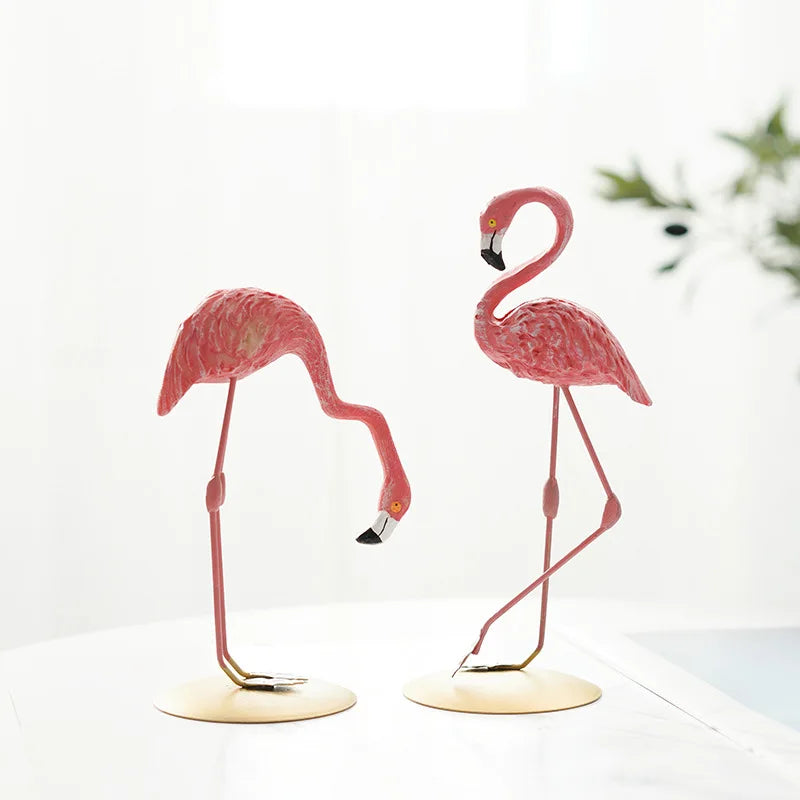 Wearclo | Flamingo Figurine made of Resin Modern Decoration