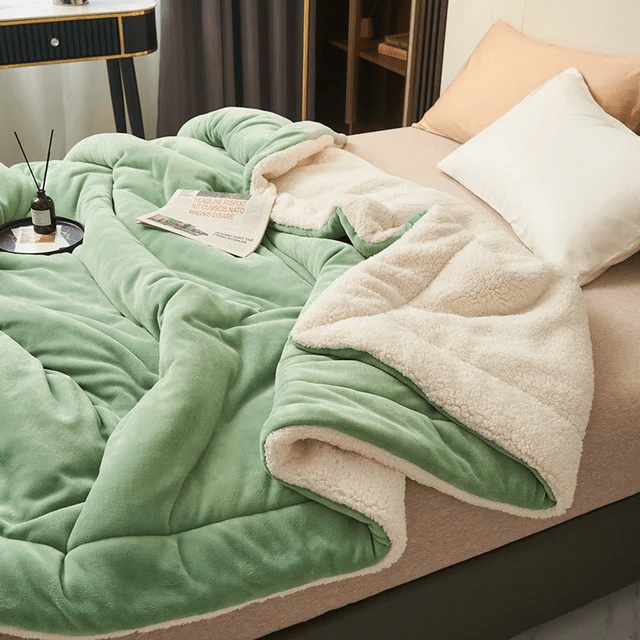 Wearclo | Fleece Blanket | Soft and Durable | Multiple Sizes