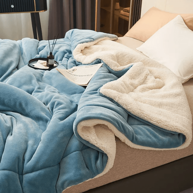 Wearclo | Fleece Blanket | Soft and Durable | Multiple Sizes