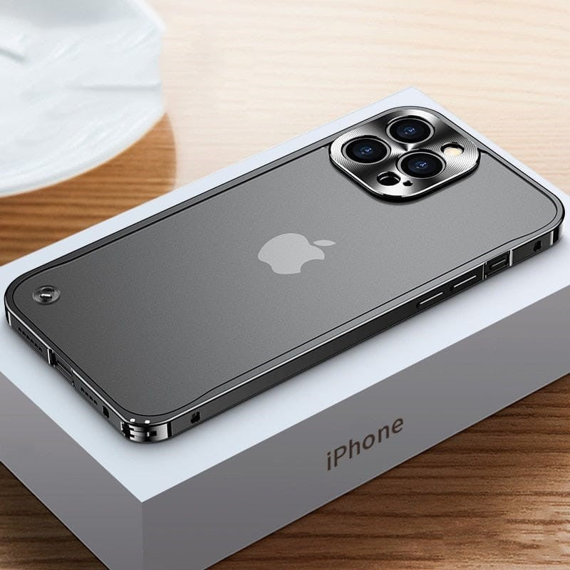 Wearclo | iPhone Case - Robust Protection in Elegant Design