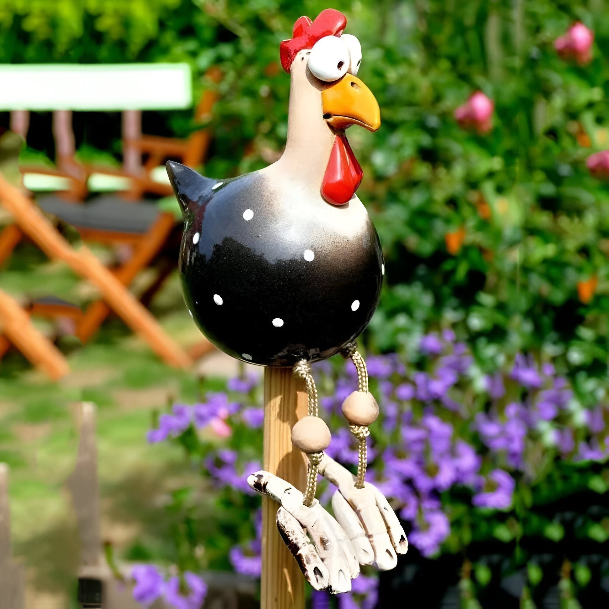 Wearclo | Large-Eyed Chicken Statue - Weatherproof Resin Craft - Rooster Garden Statue