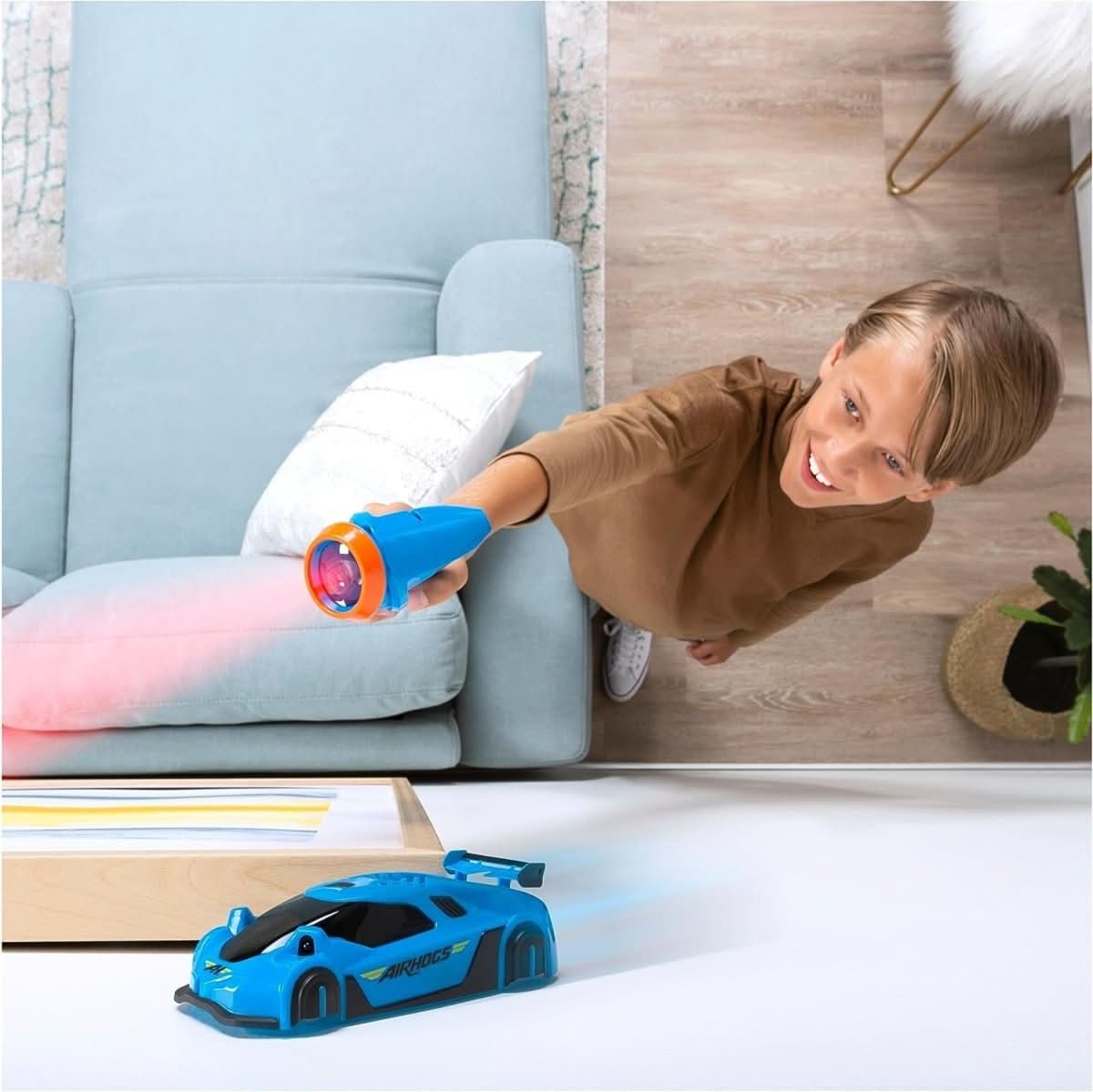 Wearclo | Laser-controlled Wall Climbing RC Car for Kids