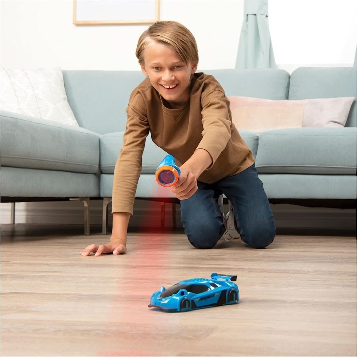 Wearclo | Laser-controlled Wall Climbing RC Car for Kids