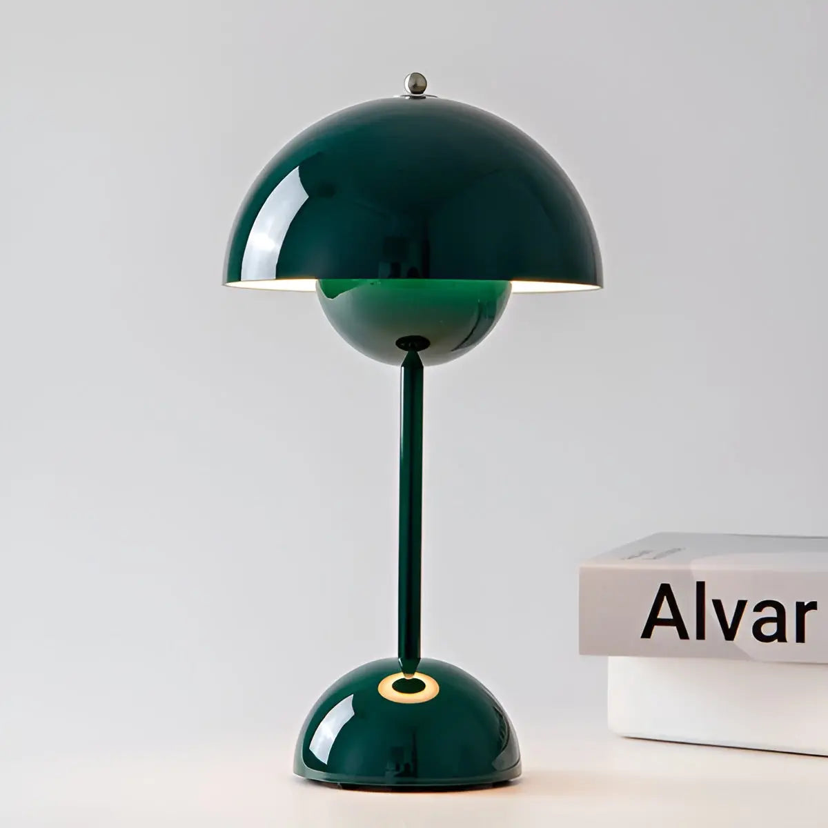 Wearclo | NordicNest Scandinavian Table Lamp