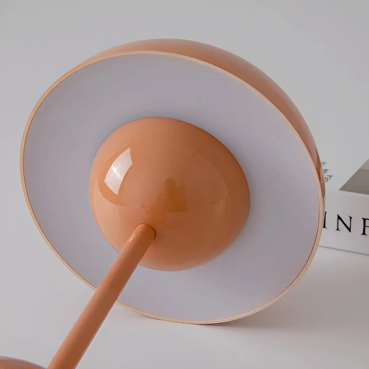 Wearclo | NordicNest Scandinavian Table Lamp
