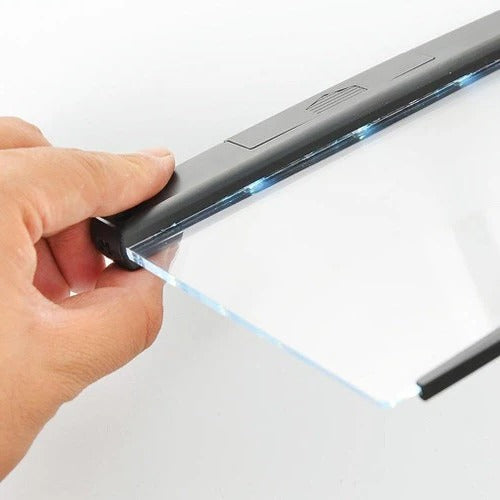 Wearclo | Portable Reading Lamp