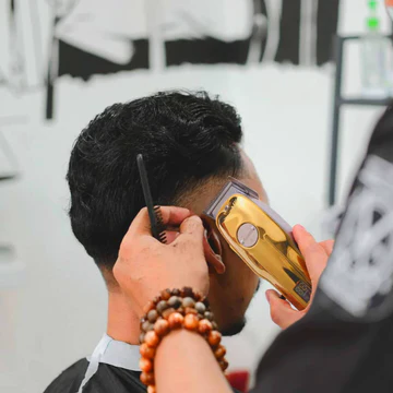 Wearclo | Professional Hair Clippers for Men Gold Set | Gold Cordless Clippers