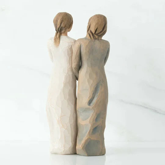 Wearclo | Sisters Figurine made of Resin