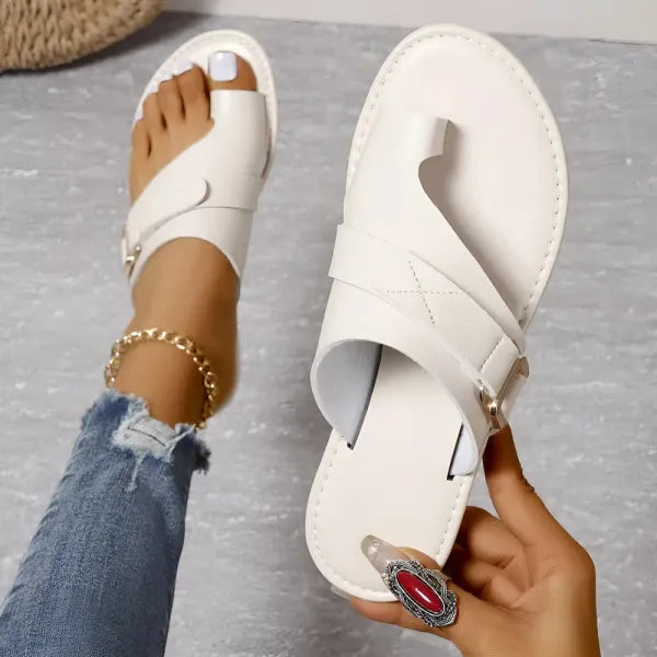 Wearclo | Women's Flat Thong Sandals with Adjustable Strap