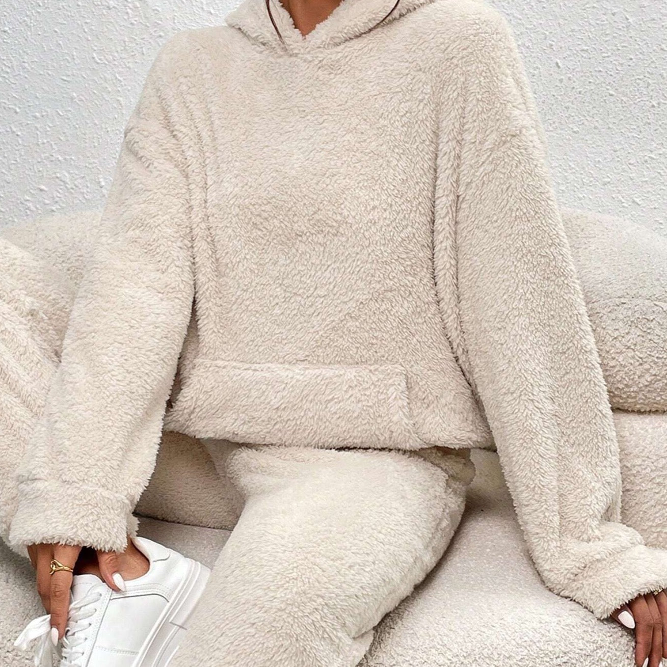 Wearclo | Women's Hooded Loungewear Set Fuzzy Plush Jogger