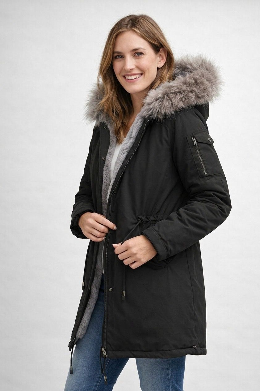 Wearclo | Women's Parka with Fur Hood and Fleece Lining