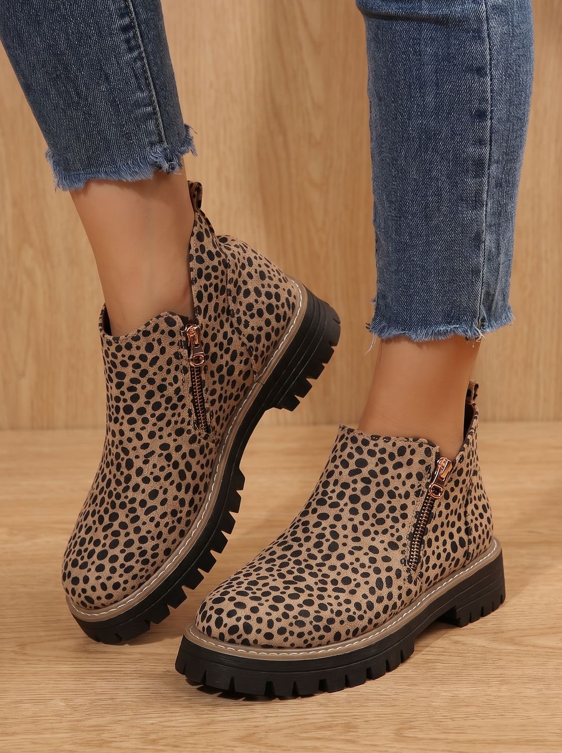 Women's Leopard Print Side-Zip Chunky Platform Ankle Boots