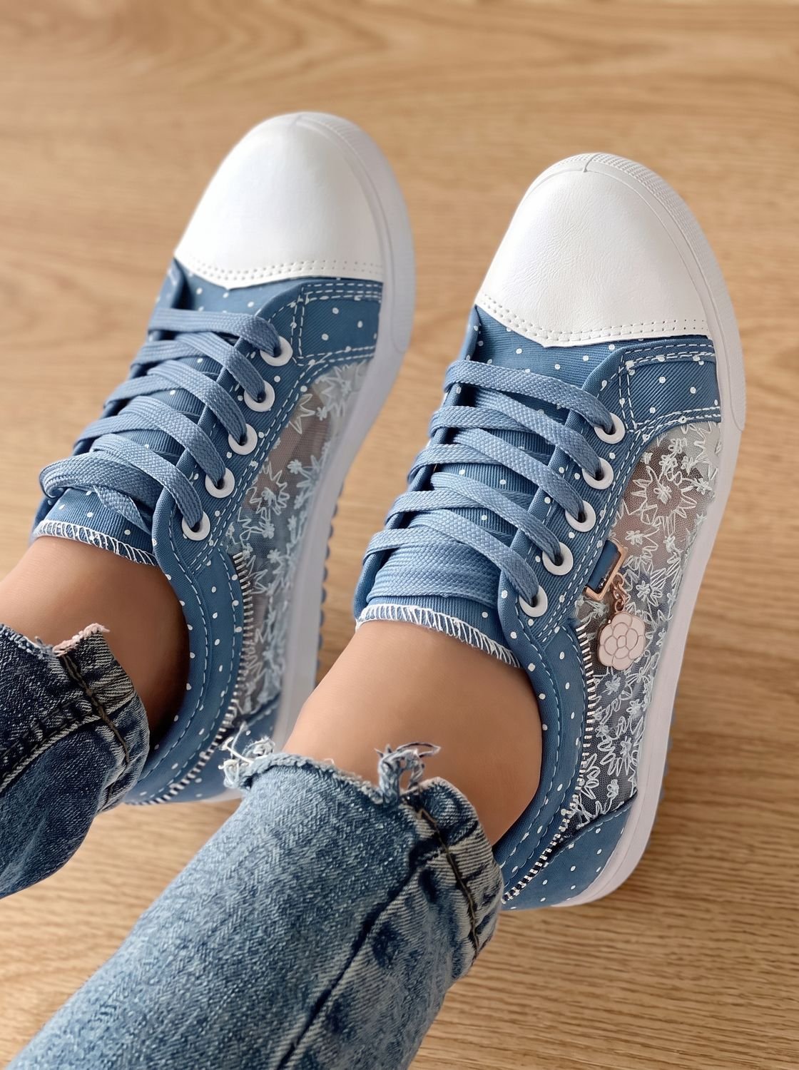 Women's Orthopedic Lace-Up Floral Mesh Platform Sneakers