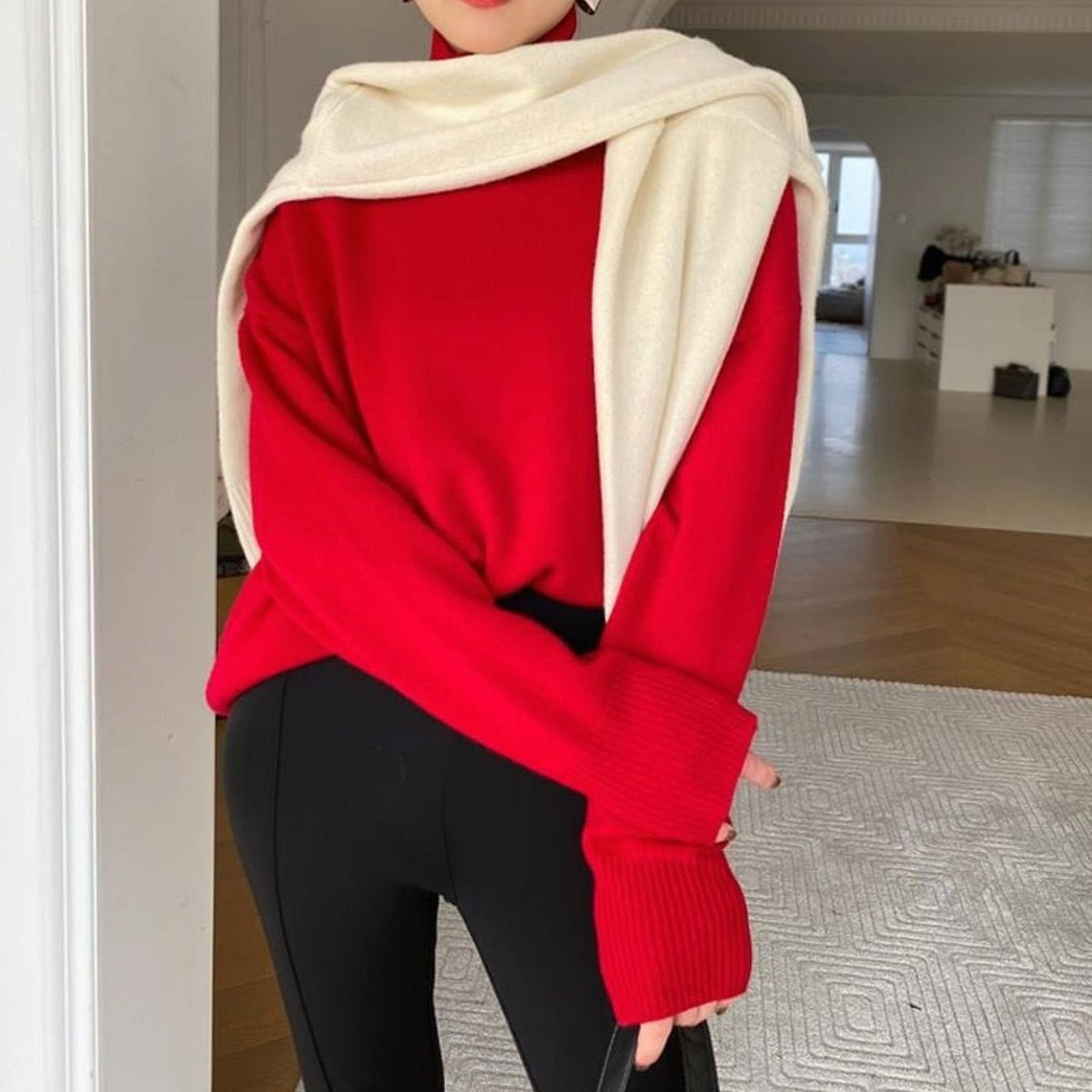 Women's Oversized Long-Sleeve Turtleneck Knit Sweater