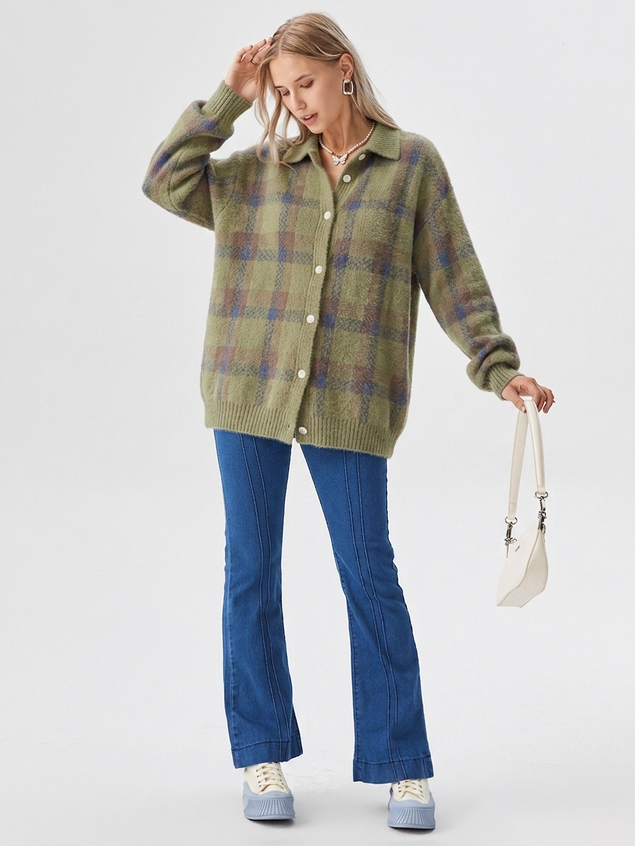 Women's Oversized Plaid Button-Down Cardigan for Fall/Winter